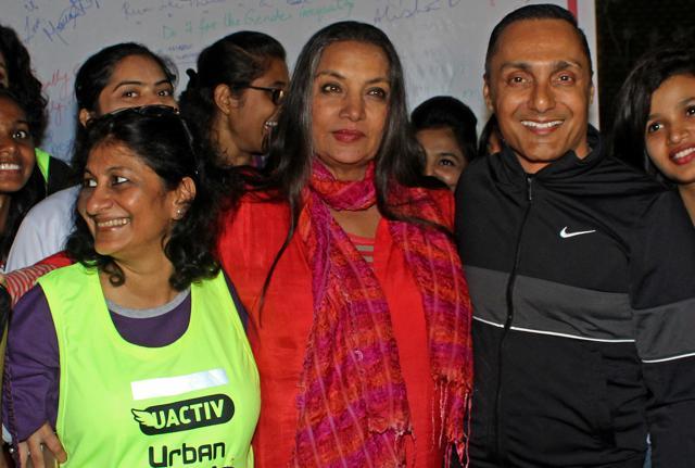(From left) Nandita Shah, co-founder of Akshara, Shabana Azmi and Rahul Bose lend star power to the event. (Pratik Chorge/HT ) (From left) Nandita Shah, co-founder of Akshara, Shabana Azmi and Rahul Bose lend star power to the event. (Pratik Chorge/HT )
