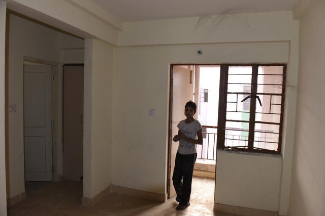 The size of a 1BHK DDA flat in Rohini is barely 350 sq ft. It opens into a tiny living area, a kitchen, a bath and an equally small bedroom. (Sushil Kumar/HT PHOTO) The size of a 1BHK DDA flat in Rohini is barely 350 sq ft. It opens into a tiny living area, a kitchen, a bath and an equally small bedroom. (Sushil Kumar/HT PHOTO)