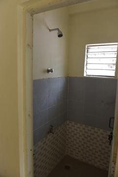 A tiny bathroom in a DDA flat in Rohini. (Sushil Kumar/HT PHOTO) A tiny bathroom in a DDA flat in Rohini. (Sushil Kumar/HT PHOTO)