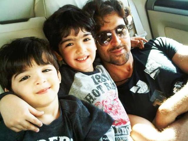 Hrithik Roshan went on a Christmas break with his kids, Hrehaan and Hridhaan. (HT Photo) Hrithik Roshan went on a Christmas break with his kids, Hrehaan and Hridhaan. (HT Photo)
