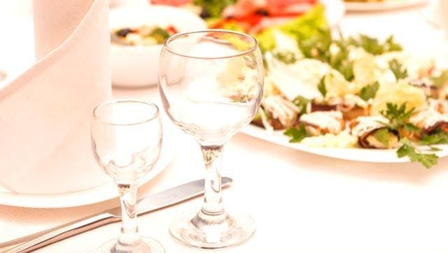 Smaller meals is a great way to burn fat. (Shutterstock)
