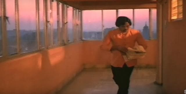Subhaleka sees Chiranjeevi play a waiter who takes on social ills like dowry system. (YouTube Grab) Subhaleka sees Chiranjeevi play a waiter who takes on social ills like dowry system. (YouTube Grab)