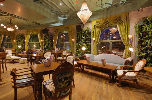 The interiors of Versova Social (Photo courtesy: Versova Social ) The interiors of Versova Social (Photo courtesy: Versova Social )