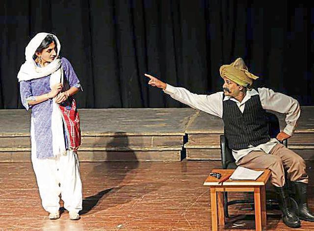 A still from Kuch ishq kiya kuch kaam’, an Impresario Asia play based on Faiz’s life. ‘Dear Heart’, Impresario Asia’s latest offering is about Faiz’s letters to his wife, Alys. (Impresario Asia) A still from Kuch ishq kiya kuch kaam’, an Impresario Asia play based on Faiz’s life. ‘Dear Heart’, Impresario Asia’s latest offering is about Faiz’s letters to his wife, Alys. (Impresario Asia)