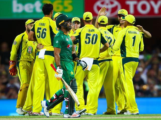 Australia's bowler Mitchell Starc (second L) celebrates the wicket of Pakistan's Umar Akmal during the one-day international cricket match between Pakistan and Australia. (AFP) Australia's bowler Mitchell Starc (second L) celebrates the wicket of Pakistan's Umar Akmal during the one-day international cricket match between Pakistan and Australia. (AFP)