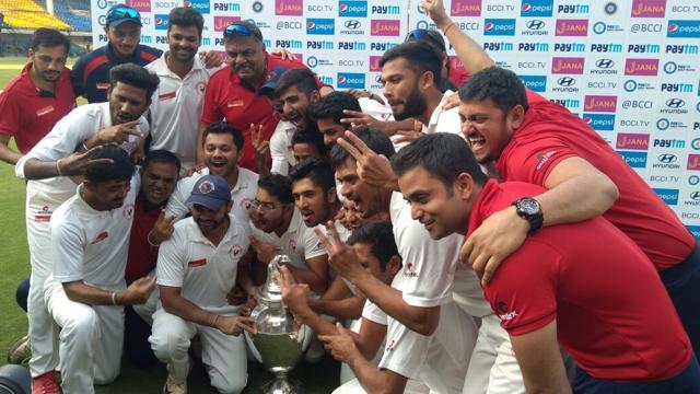 Gujarat, who beat Mumbai by five wickets in the Ranji final final, celebrate with their prize. (HT Photo) Gujarat, who beat Mumbai by five wickets in the Ranji final final, celebrate with their prize. (HT Photo)