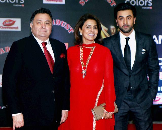 Bollywood actor Rishi Kapoor along with his wife Neetu Singh and son Ranbir Kapoor during Sansui Colors Stardust Awards 2016 in Mumbai. (PTI) Bollywood actor Rishi Kapoor along with his wife Neetu Singh and son Ranbir Kapoor during Sansui Colors Stardust Awards 2016 in Mumbai. (PTI)