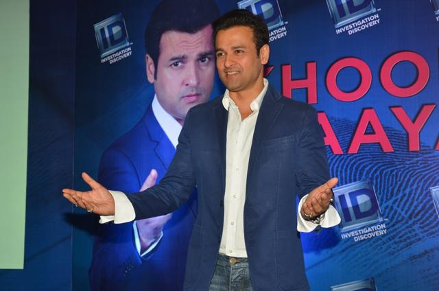 Ronit feels Hrithik is a lovely and kind-hearted guy . Ronit feels Hrithik is a lovely and kind-hearted guy .