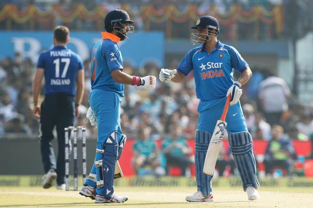 MS Dhoni and Yuvraj Singh’s solid partnership revived India after they lost three quick wickets. (BCCI)