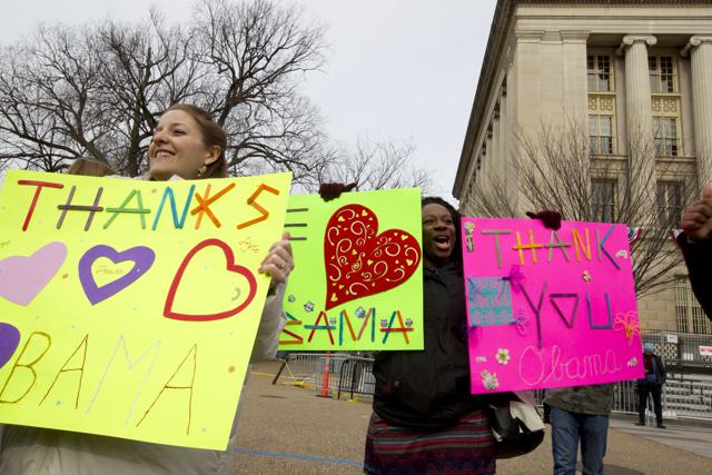 People gather outside of the White House in Washington, Thursday, Jan. 19, 2017, to thank outgoing President Barack Obama as preparations continue ahead of Friday's presidential inauguration. ( AP Photo/Jose Luis Magana) (AP) People gather outside of the White House in Washington, Thursday, Jan. 19, 2017, to thank outgoing President Barack Obama as preparations continue ahead of Friday's presidential inauguration. ( AP Photo/Jose Luis Magana) (AP)
