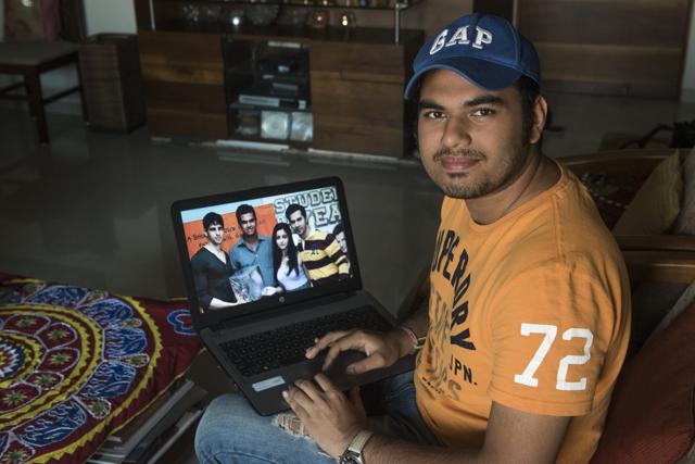 Vinesh got a degree in management studies, but decided he couldn’t intern at a bank or a finance company and turn his back on Bollywood. So he landed an internship with Oxygen Entertainment, an event management and brand consultancy company, in 2015. Among his many roles, he was told to live tweet from the annual Filmfare awards. (Aalok Soni/HT PHOTO)