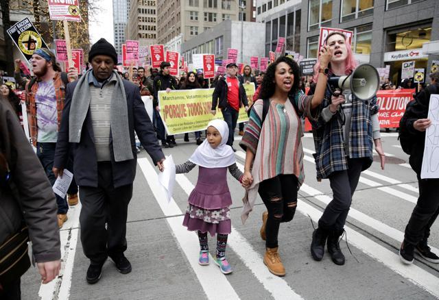 People march in protest to U.S. President Donald Trump's inauguration in Seattle, Washington, U.S. January 20, 2017. REUTERS/Jason Redmond (REUTERS)