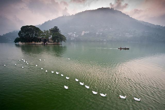 The picturesque lake in Bhimtal. (Euttaranchal.com) The picturesque lake in Bhimtal. (Euttaranchal.com)