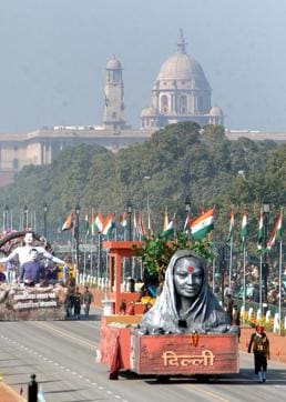‘Stree Shakti’, which showcased the efforts being made to empower the women by the Delhi government. It was one of the pet projects of the chief minister Sheila Dikshit. (HT File Photo)