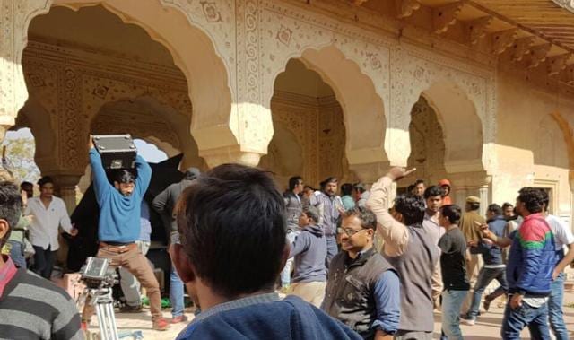 Supporters of Karni Sena obstruct the shooting of Padmavati at Jaigarh Palace in Jaipur. Supporters of Karni Sena obstruct the shooting of Padmavati at Jaigarh Palace in Jaipur.