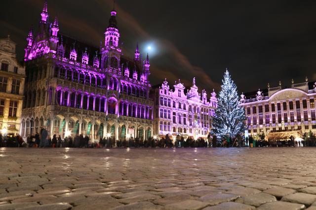 The buildings of the Grand Place of Brussels are illuminated during the winter (Istock) The buildings of the Grand Place of Brussels are illuminated during the winter (Istock)