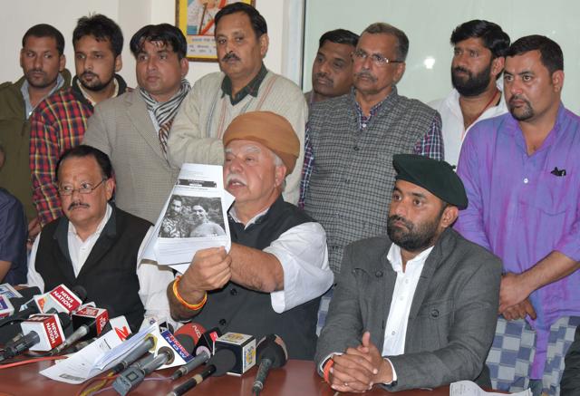 Founder of Karni Sena Lokendra Singh Kalvi interacts with media on Saturday. (Prabhakar Sharma/HT Photo) Founder of Karni Sena Lokendra Singh Kalvi interacts with media on Saturday. (Prabhakar Sharma/HT Photo)