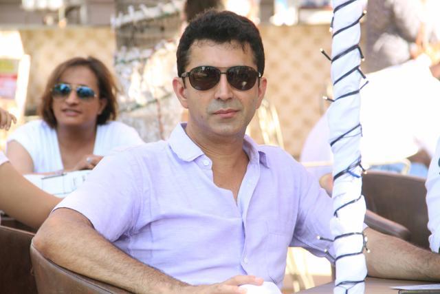 Filmmaker Kunal Kohli believes that even the industry needs to form an association with the government and put their demands across. (Yogen Shah) Filmmaker Kunal Kohli believes that even the industry needs to form an association with the government and put their demands across. (Yogen Shah)
