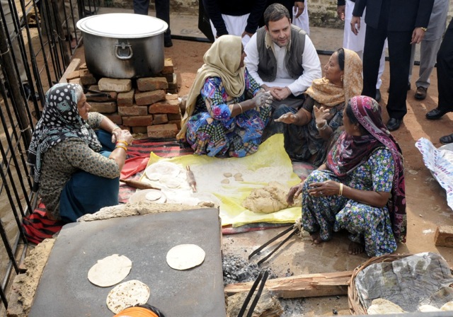 Rahul Gandhi interacted with the residents of Ballian village, Sangrur on Thursday. (Bharat Bhushan/HT Photo) Rahul Gandhi interacted with the residents of Ballian village, Sangrur on Thursday. (Bharat Bhushan/HT Photo)