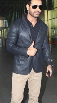 John Abraham in chinos. John Abraham in chinos.