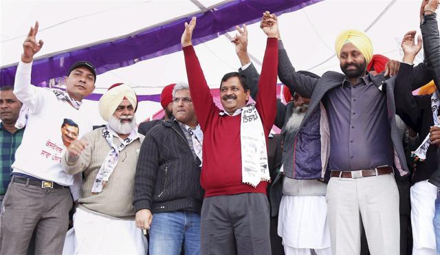 Aam Aadmi Party national convener and Delhi chief minister Arvind Kejriwal during a rally at Shahkot in Jalandhar for the Punjab assembly elections on Wednesday (PTI ) Aam Aadmi Party national convener and Delhi chief minister Arvind Kejriwal during a rally at Shahkot in Jalandhar for the Punjab assembly elections on Wednesday (PTI )
