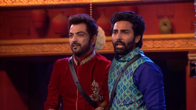 Manveer shared a good rapport with Manu Punjabi inside Bigg Boss house. (Colors) Manveer shared a good rapport with Manu Punjabi inside Bigg Boss house. (Colors)