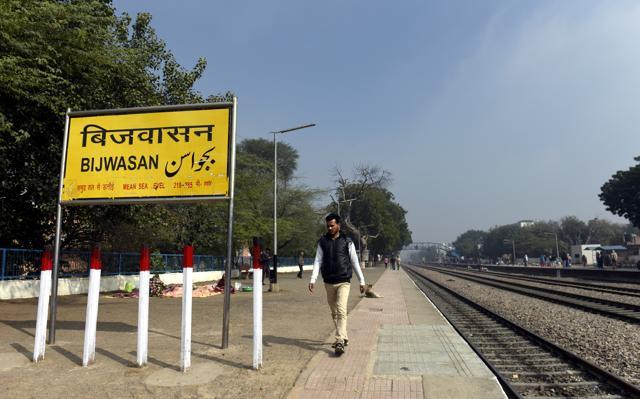 Located near the Indira Gandhi International Airport, the redeveloped Bijawasan station will be connected with upcoming an inter-state bus terminal and a metro station. (Sushil Kumar/HT PHOTO)