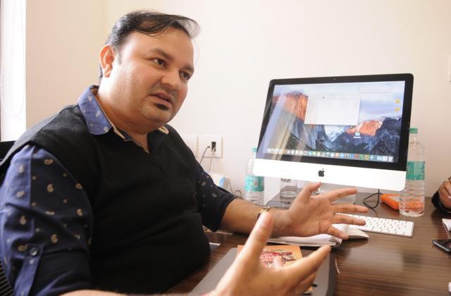 Aashish Yadav, in-charge of the Samajwadi Party’s war room, is a former BBC employee and brings to the ruling party’s campaign a technical edge. (Deepak Gupta/ HT Photo) Aashish Yadav, in-charge of the Samajwadi Party’s war room, is a former BBC employee and brings to the ruling party’s campaign a technical edge. (Deepak Gupta/ HT Photo)