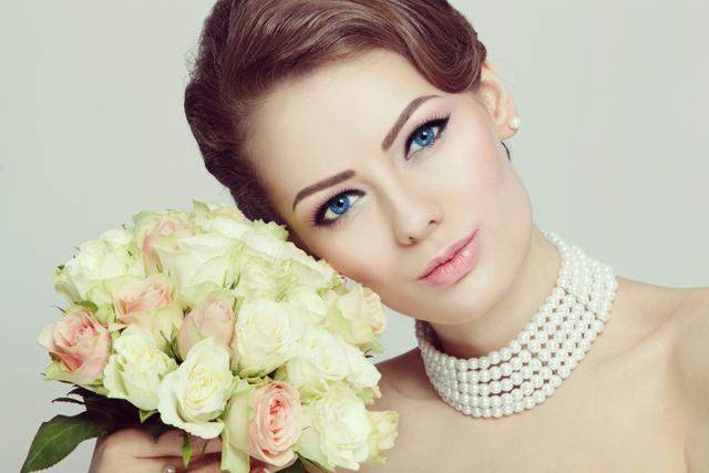 Use foundation that is blendable with a matte core. (Shutterstock) Use foundation that is blendable with a matte core. (Shutterstock)