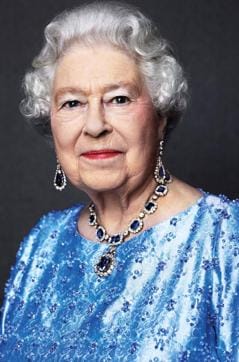 Britain’s Queen Elizabeth II wearing a suite of sapphire jewellery originally given to her by her father King George VI as a wedding gift in 1947. (AFP photo) Britain’s Queen Elizabeth II wearing a suite of sapphire jewellery originally given to her by her father King George VI as a wedding gift in 1947. (AFP photo)