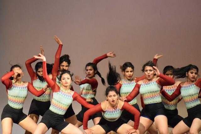 Students from various colleges participated in the dancing competitions.