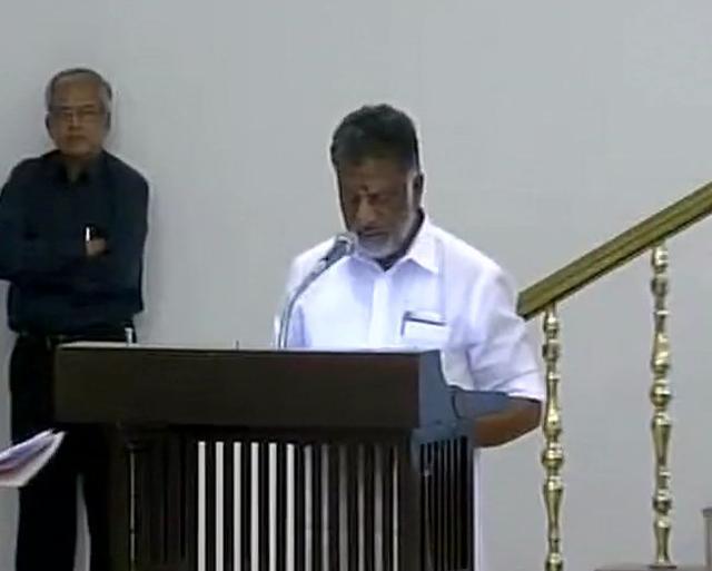 Panneerselvam takes oath as Tamil Nadu CM after Jayalalithaa’s death. (ANI Photo)