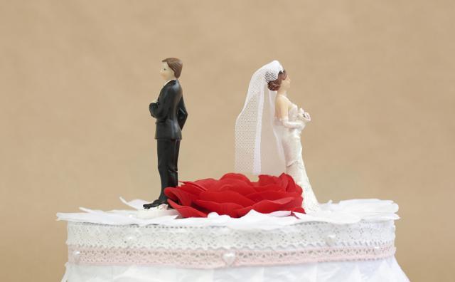 The new results are in contrast to earlier findings in which marriage was associated with improved health and divorce with higher mortality. (Shutterstock)
