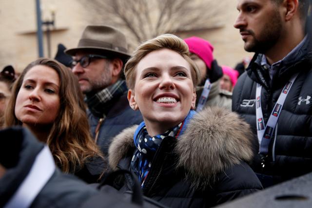 Scarlett Johansson smiles at the Women's March in Washington US, January 21, 2017. (REUTERS) Scarlett Johansson smiles at the Women's March in Washington US, January 21, 2017. (REUTERS)