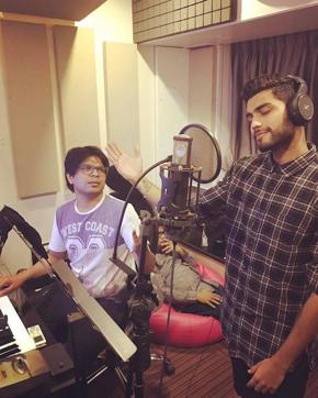 Zaeden with Bollywood composer and playback singer Ankit Tiwari (Photo courtesy: facebook.com/zaedenmusic)