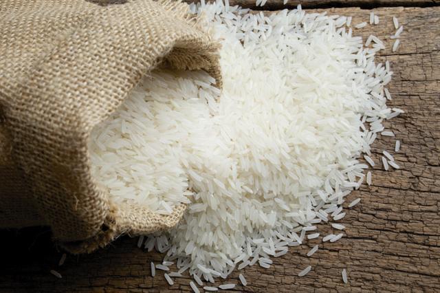 Say no to polished white rice and embrace its brown variety. Say no to polished white rice and embrace its brown variety.
