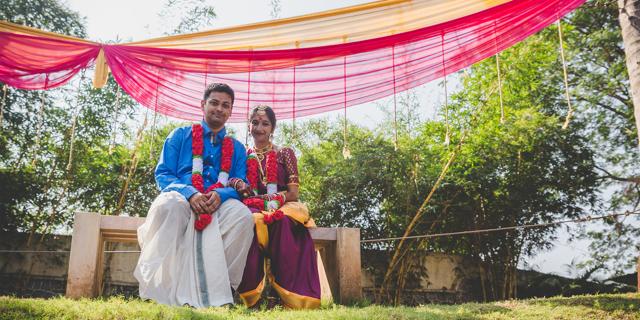 Shasvathi and Karthik won the Internet with their super-fun, environment-friendly, pet-friendly wedding (Frontal Knots by Ramkumar Ramachandran) Shasvathi and Karthik won the Internet with their super-fun, environment-friendly, pet-friendly wedding (Frontal Knots by Ramkumar Ramachandran)