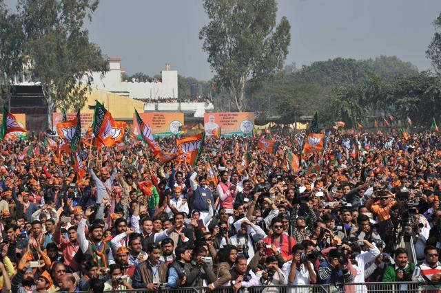 PM Modi’s rally in Bijnor (Picture courtesy: NarendraModi.in/Twitter)