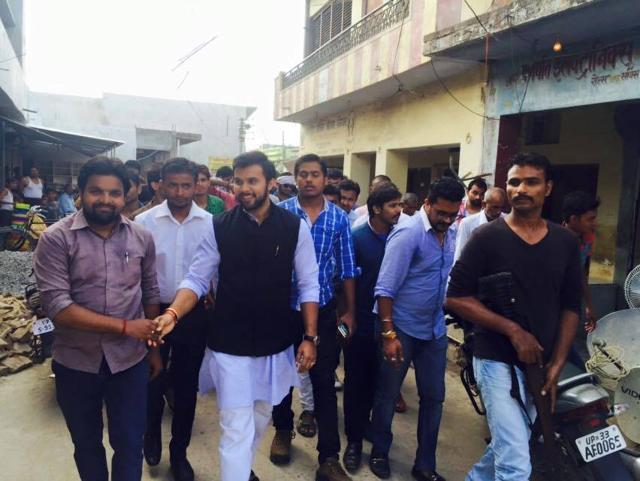 Veer Singh campaigning in his constituency. (HT Photo) Veer Singh campaigning in his constituency. (HT Photo)