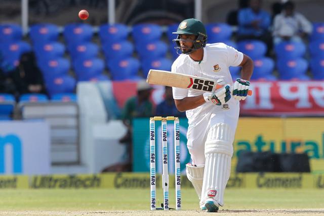 Mahmudullah hung in along with Mushfiqur Rahim as Bangladesh looked to battle it out in Hyderabad. (BCCI)