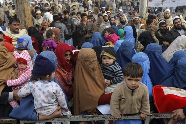 Rights Group Raps Pakistan For ‘forced’ Repatriation Of Afghan Refugees ...