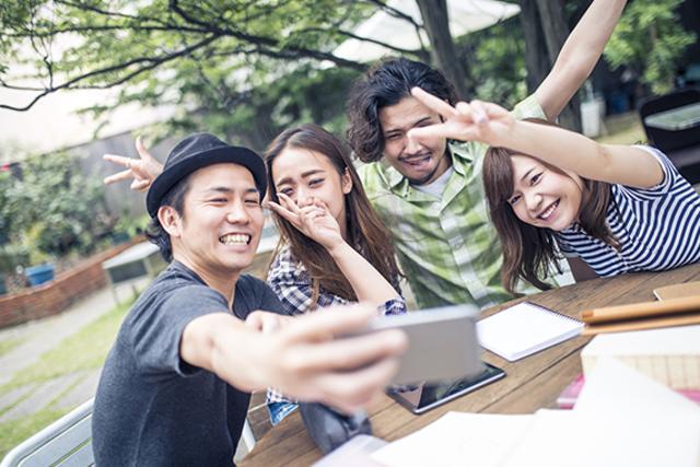 Even as one is focussed on making money, there should be a balance between working and spending quality time with loved ones, say experts. (Istock) Even as one is focussed on making money, there should be a balance between working and spending quality time with loved ones, say experts. (Istock)