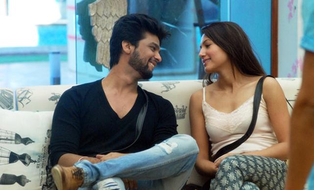 Kushal and Gauhar met on Bigg Boss 7 and struck a chord on the show itself. Kushal and Gauhar met on Bigg Boss 7 and struck a chord on the show itself.