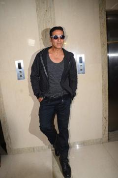 Akshay Kumar has proposed an online platform through which people can transfer money to families of soldiers killed in action. (Viral Bhayani)