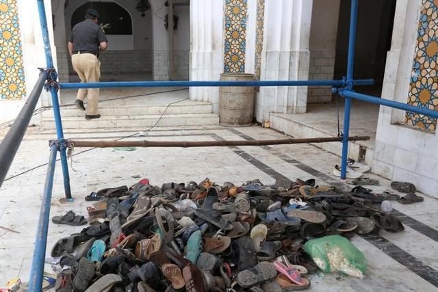 Pakistan Kills Over 100 Militants In Crackdown After Sufi Shrine Blast ...