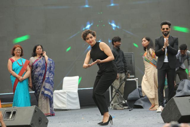 Actor Sanya Malhotra danced to the Dangal title track and entertained the crowd. (Manoj Verma/HT Photo)