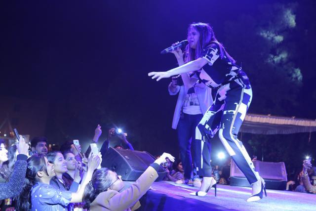 Singer Shalmali Kholgade performing at the event. (Manoj Verma/HT Photo)
