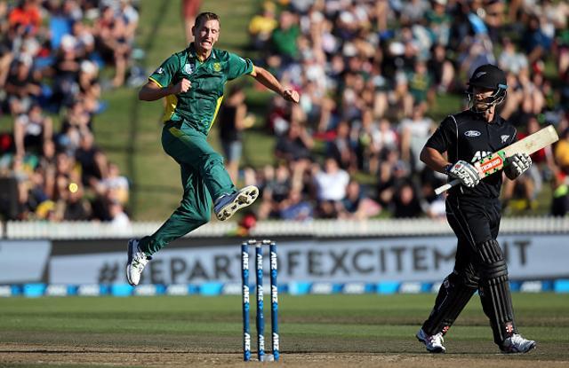 Chris Morris of South Africa (L) celebrates the dismissal of Neil Broom of New Zealand (R). (AFP/Getty Images) Chris Morris of South Africa (L) celebrates the dismissal of Neil Broom of New Zealand (R). (AFP/Getty Images)
