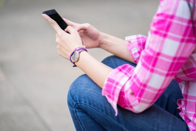 The research team conducted experiments on 87 smartphone owners in Budapest aged between 18 and 26. (Shutterstock) The research team conducted experiments on 87 smartphone owners in Budapest aged between 18 and 26. (Shutterstock)