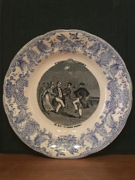 A plate from the antique porcelaine sets used for a wedding on the countryside theme, produced at Gien — a town on the Loire river, known for its porcelain dinnerware. These were produced in 1875. A plate from the antique porcelaine sets used for a wedding on the countryside theme, produced at Gien — a town on the Loire river, known for its porcelain dinnerware. These were produced in 1875.